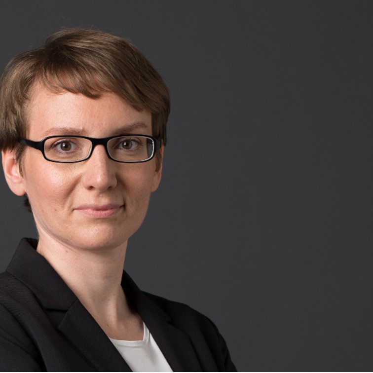 Prof. Dr. Silke Heuse