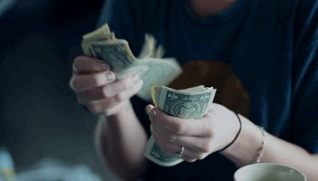 Starting salaries in game design